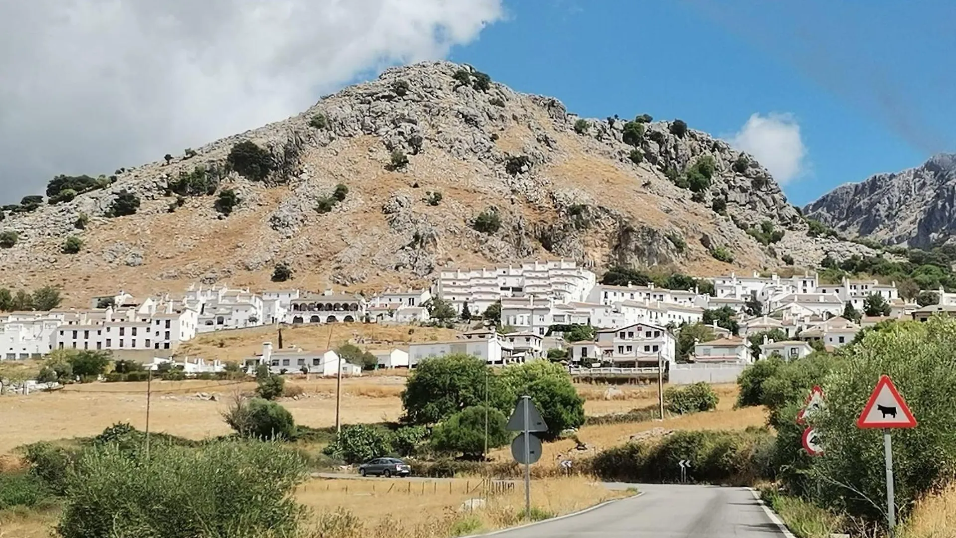 Casa Rural Isabel, En Sierra De Grazalema Benaocaz Spain